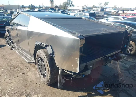 2024 Tesla Cybertruck All-Wheel Drive z USA, uszkodzony, nr VIN 7G2CEHED9RA008583